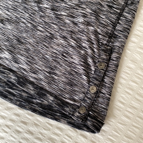 Black and Grey Sweater - Picture 5 of 6